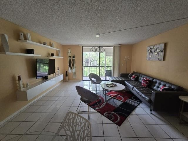 5160 Las Verdes Circle # 217, Delray Beach FL 33484 - Delray Beach, FL - Photo 2