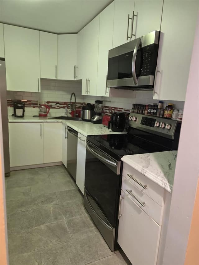 5160 Las Verdes Circle # 217, Delray Beach FL 33484 - Delray Beach, FL - Photo 7