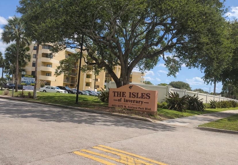 6475 W Oakland Park Blvd # 308, Lauderhill FL 33313