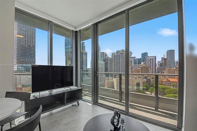 121 NE 5th ST # 1701, Miami FL 33132 - Miami, FL - Photo 4