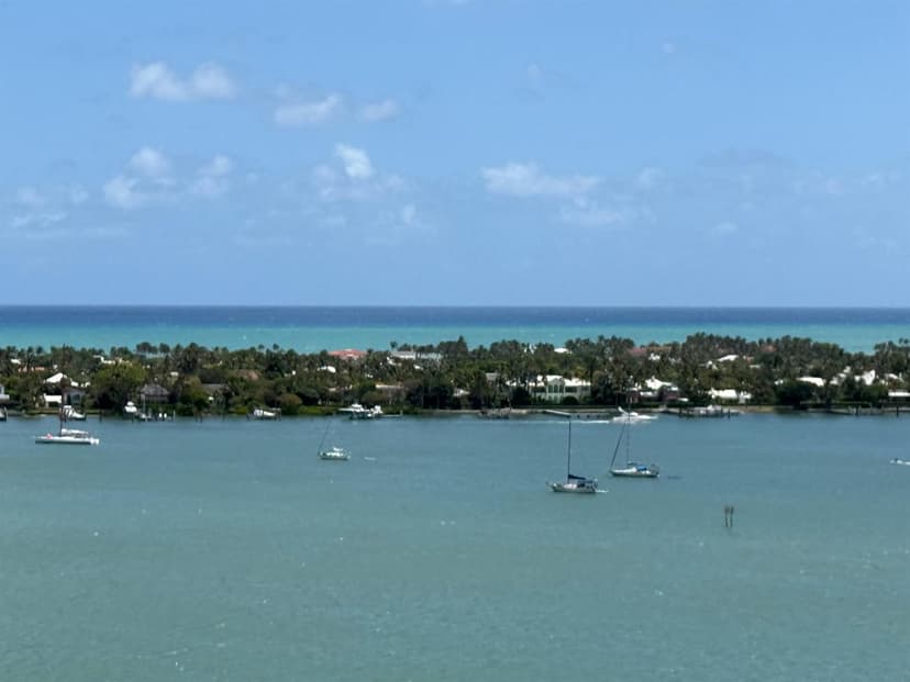5200 N Flagler Drive # 1604, West Palm Beach FL 33407
