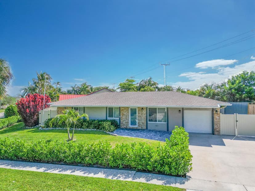 8099 Santa Fe Trail, Boca Raton FL 33487