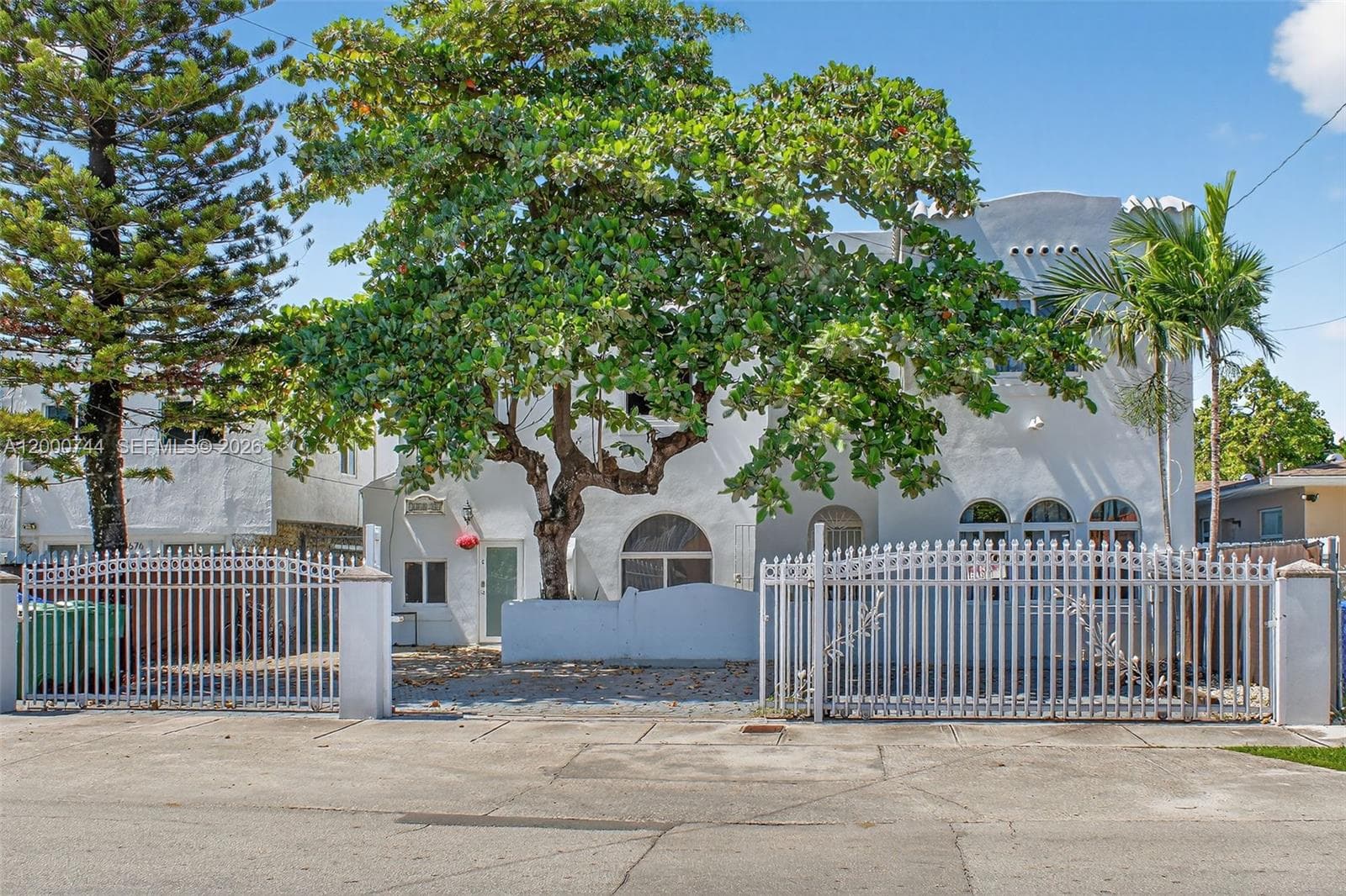 1680 NW 22nd Ct, Miami FL 33125