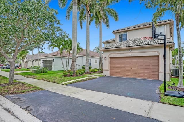 1871 Silverbell Ter, Weston FL 33327 - Weston, FL - Photo 3