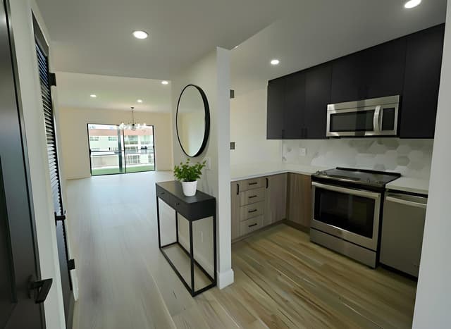 3001 Sunrise Lakes Drive E # 303, Sunrise FL 33322 - Sunrise, FL - Photo 4