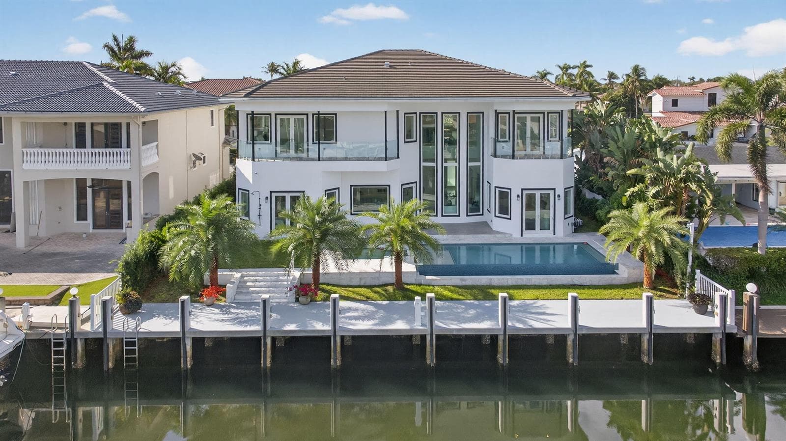2641 NE 48th Street, Lighthouse Point FL 33064