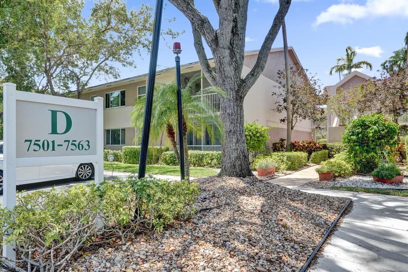 7557 Trent Drive # 213, Tamarac FL 33321