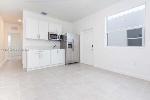 2636 SE 8th Ct, Homestead FL 33035 - Homestead, FL - Photo 6