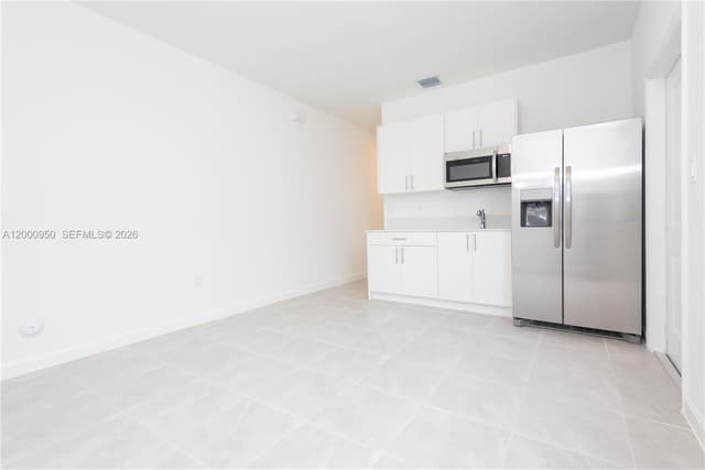 2636 SE 8th Ct, Homestead FL 33035 - Homestead, FL - Photo 7