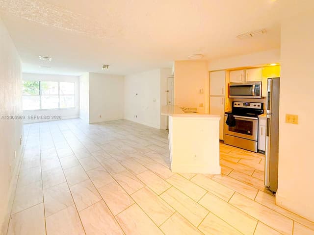 3440 N Pinewalk Dr N # 518, Margate FL 33063 - Margate, FL - Photo 3