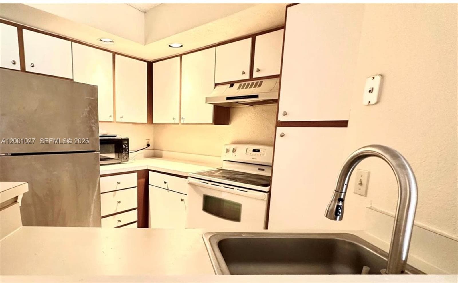 3310 N Pinewalk Dr N # 1823, Margate FL 33063 - Margate, FL - Photo 1