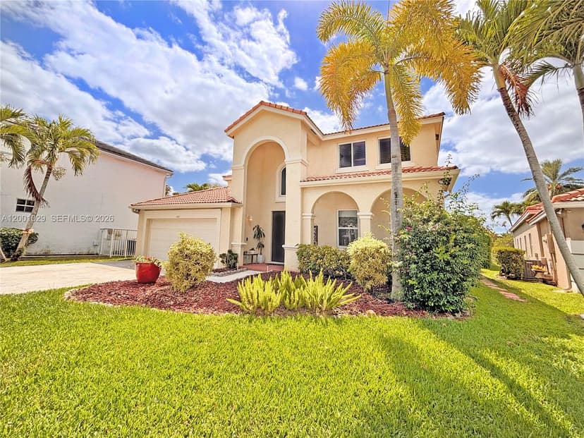 4467 Fox Glove Ln, Weston FL 33331