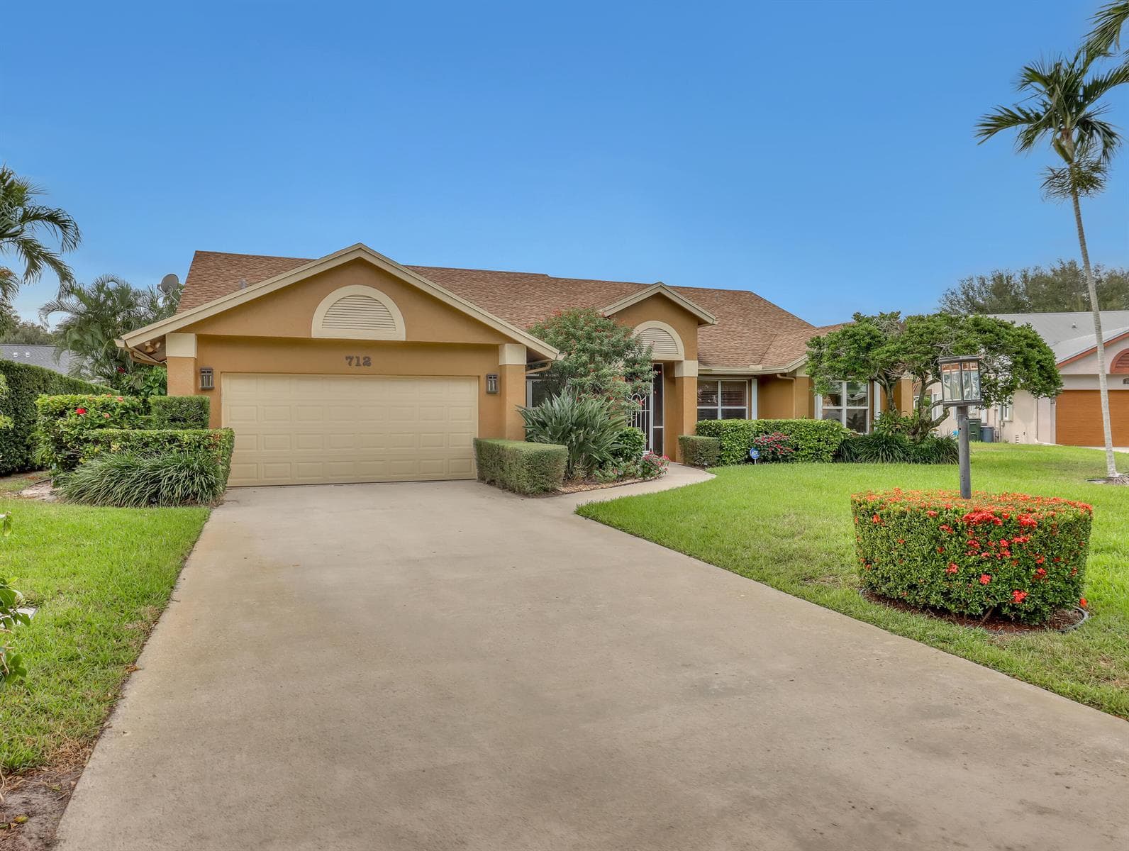 712 Golf Court, Delray Beach FL 33445