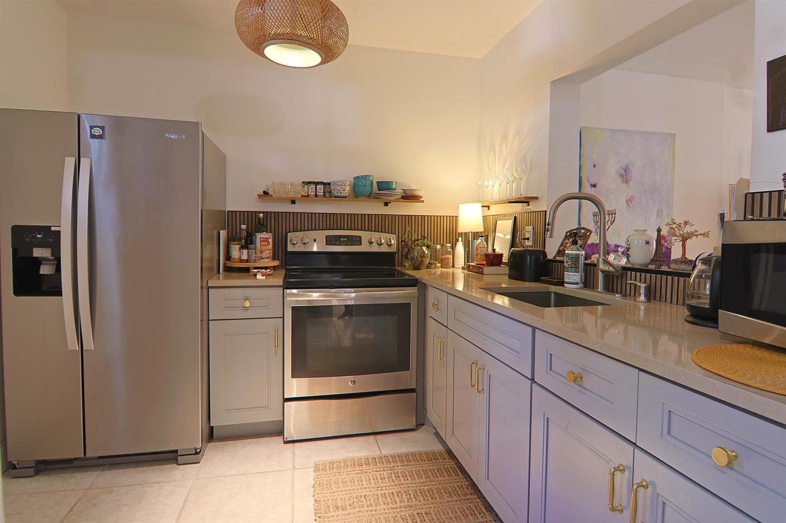 1000 NE 12th Avenue # 106, Hallandale Beach FL 33009 - Hallandale Beach, FL - Photo 1