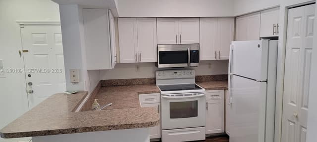 160 SW 117th Ter # 6103, Pembroke Pines FL 33025 - Pembroke Pines, FL - Photo 5