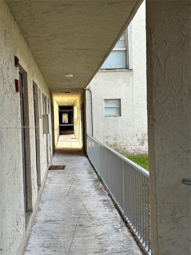 10900 SW 104th St # 303, Miami FL 33176 - Miami, FL - Photo 6