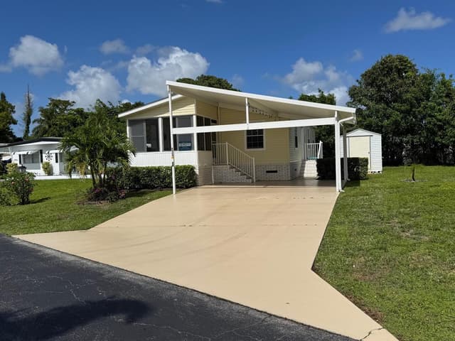 8924 Princess Donna Court E, Boynton Beach FL 33436 - Boynton Beach, FL - Photo 3