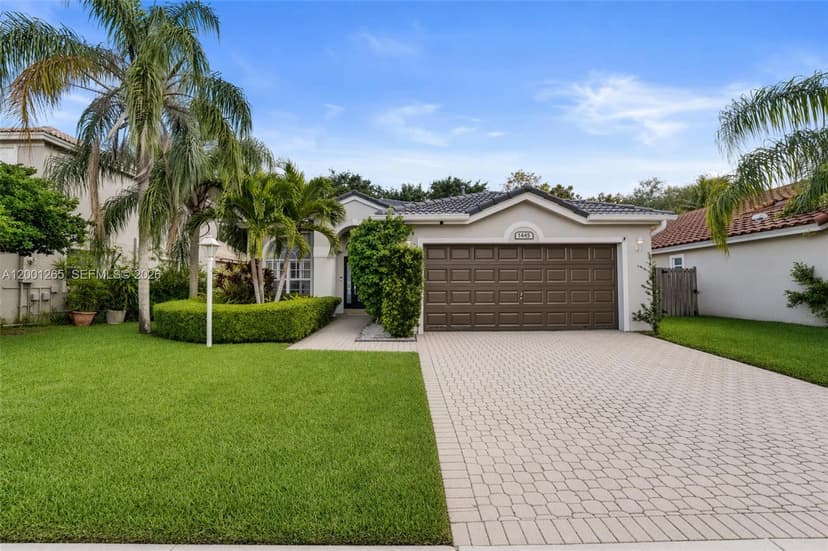 1445 NW 143rd Ave, Pembroke Pines FL 33028