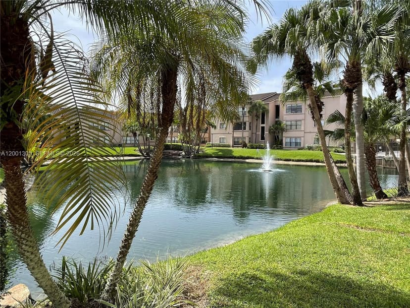 2826 S University Dr # 3101, Davie FL 33328