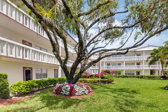 144 Fanshaw D, Boca Raton FL 33434 - Boca Raton, FL - Photo 2