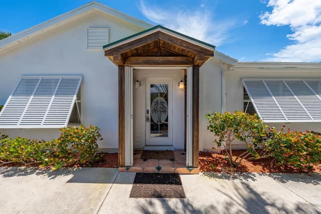 205 N 18th Ave Avenue N, FL 33460 - Photo 6