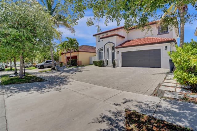 10231 SW 227th Ln, Cutler Bay FL 33190 - Cutler Bay, FL - Photo 4