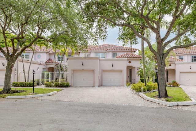 8050 Aberdeen Drive # 202, Boynton Beach FL 33472 - Boynton Beach, FL - Photo 3