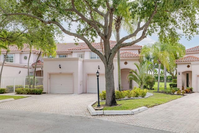 8050 Aberdeen Drive # 202, Boynton Beach FL 33472 - Boynton Beach, FL - Photo 4