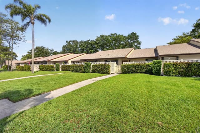 1025 Green Pine Boulevard # F, West Palm Beach FL 33409 - West Palm Beach, FL - Photo 3