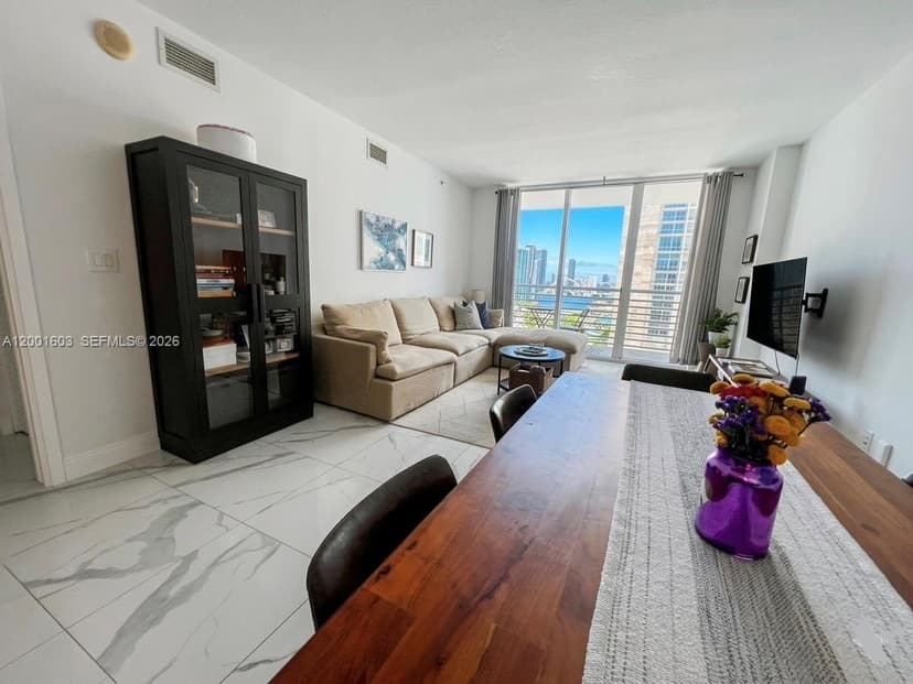 335 S Biscayne Blvd # 3300, Miami FL 33131