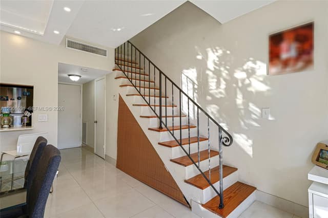 1305 W 53rd St # 429, Hialeah FL 33012 - Hialeah, FL - Photo 7