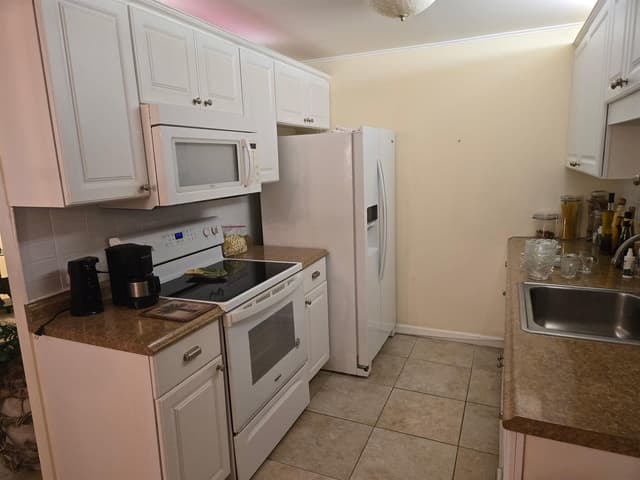 4047 N Newport N # 4047, Deerfield Beach FL 33442 - Deerfield Beach, FL - Photo 5