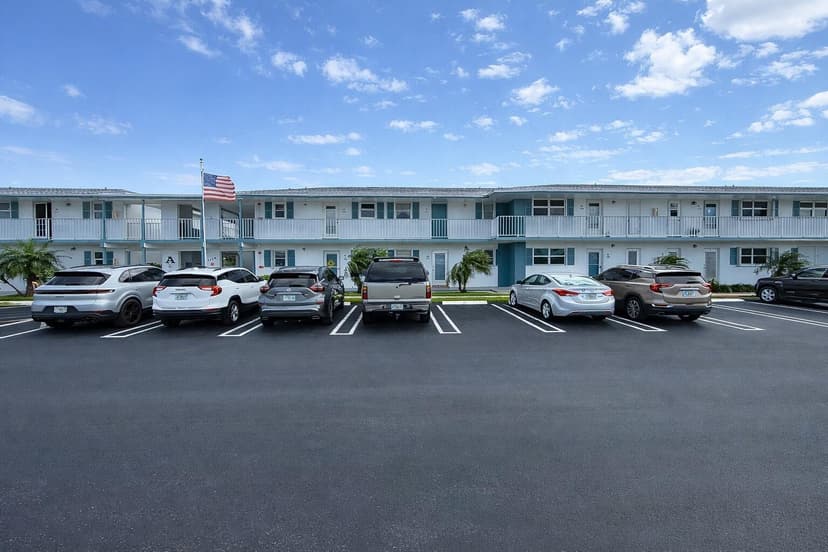1114 Lake Terrace # 205, Boynton Beach FL 33426