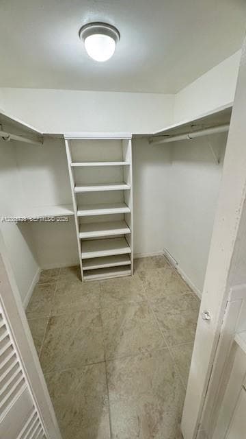 2025 NE 164th St # 616, North Miami Beach FL 33162 - North Miami Beach, FL - Photo 3