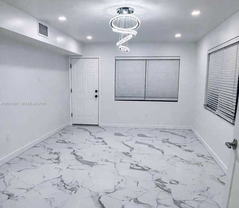 1629 Mayo St, Hollywood FL 33020