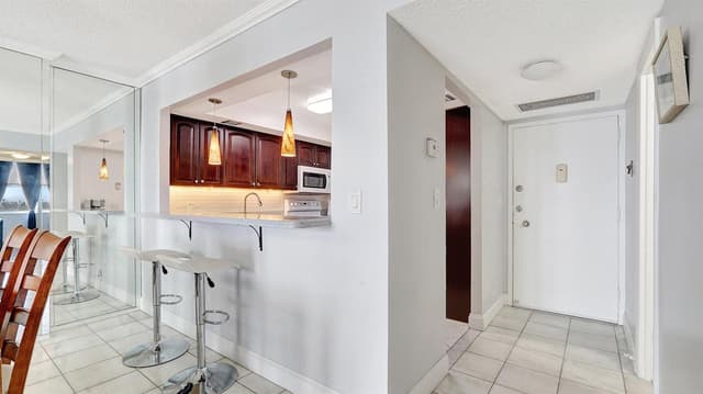 427 Golden Isles Drive # 5j, Hallandale Beach FL 33009 - Hallandale Beach, FL - Photo 7