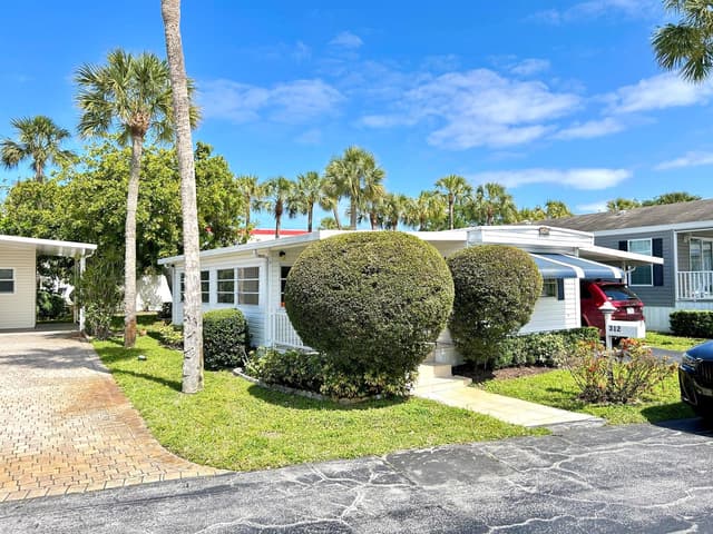 312 Hibiscus Drive, Deerfield Beach FL 33442 - Deerfield Beach, FL - Photo 2