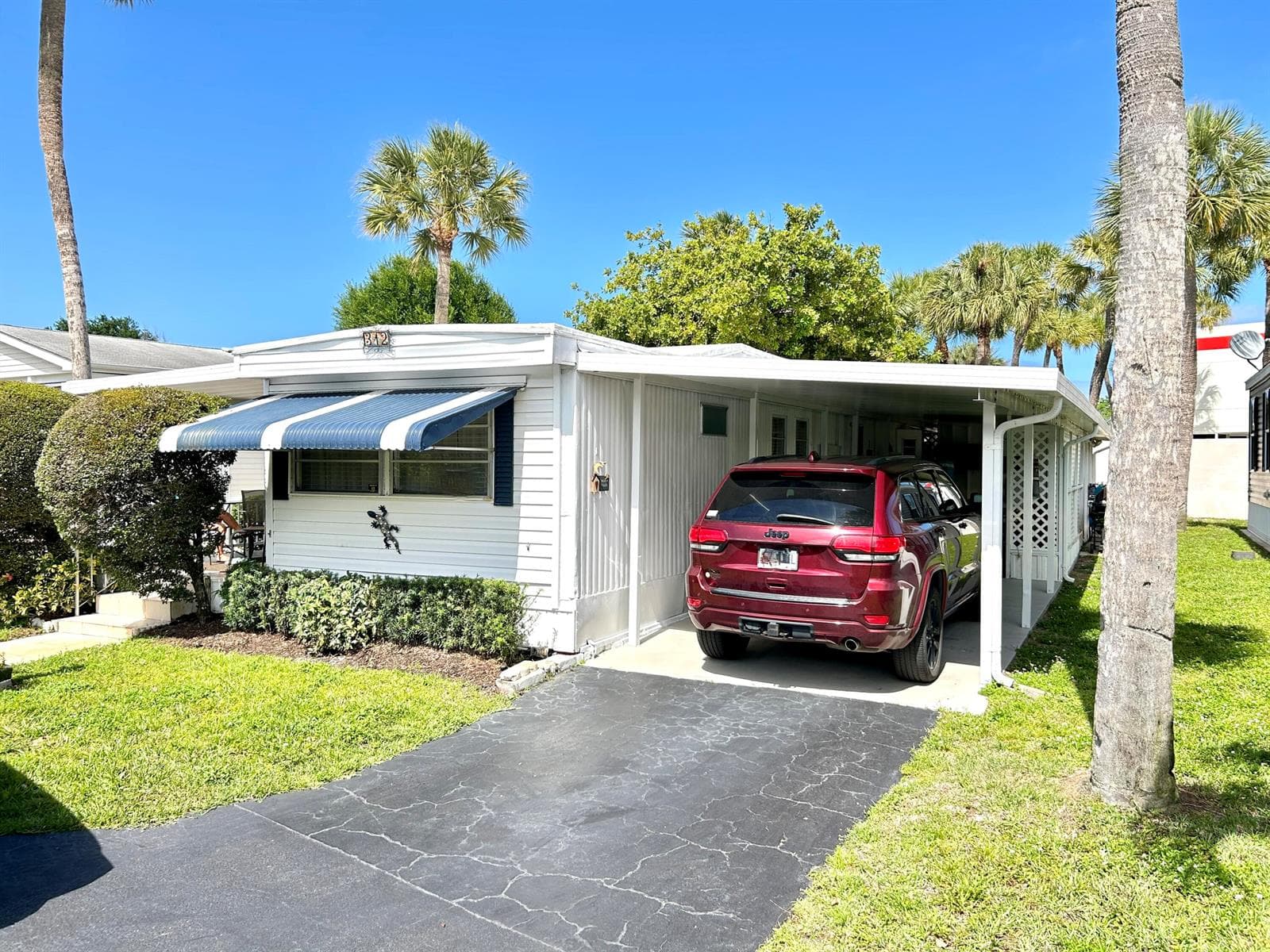312 Hibiscus Drive, Deerfield Beach FL 33442 - Deerfield Beach, FL - Photo 1