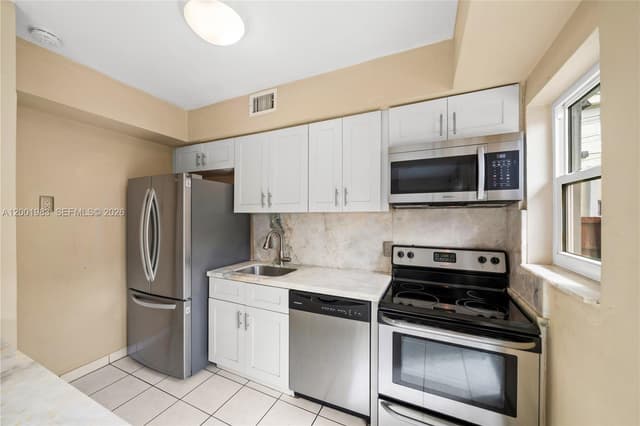 2010 Calais Dr, Miami Beach FL 33141 - Miami Beach, FL - Photo 7