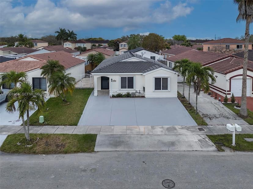 17403 SW 142nd Pl, Miami FL 33177