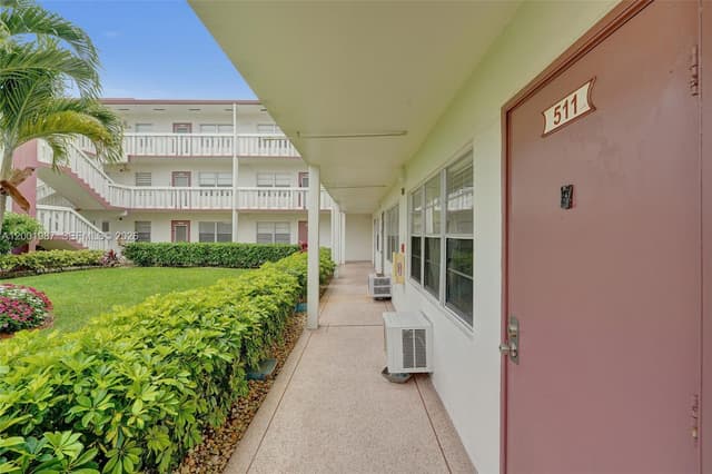 511 Fanshaw M # 511, Boca Raton FL 33434 - Boca Raton, FL - Photo 2