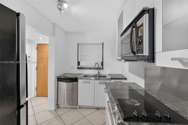 1250 Lincoln Rd # 404, Miami Beach FL 33139 - Miami Beach, FL - Photo 7