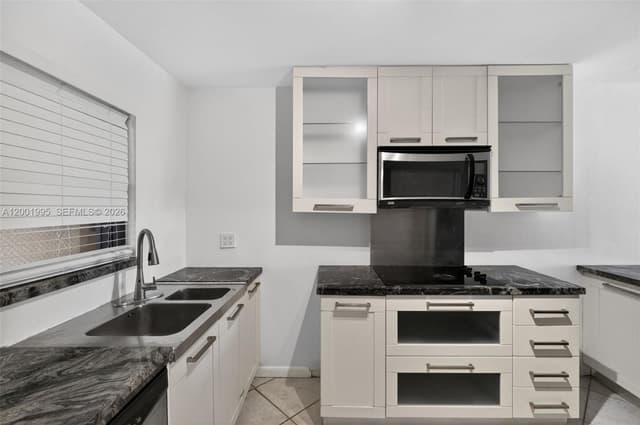 1250 Lincoln Rd # 404, Miami Beach FL 33139 - Miami Beach, FL - Photo 5