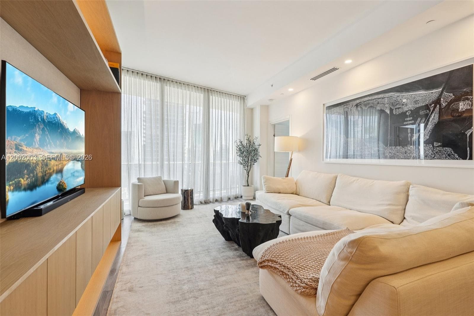 801 S Miami Ave # 4902, Miami FL 33130