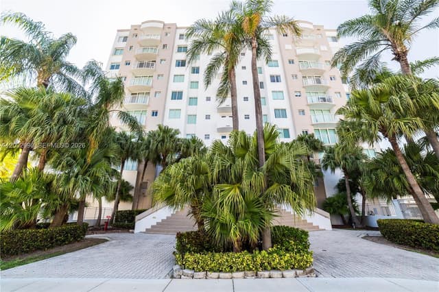 18000 N Bay Rd # 201, Sunny Isles Beach FL 33160 - Sunny Isles Beach, FL - Photo 3