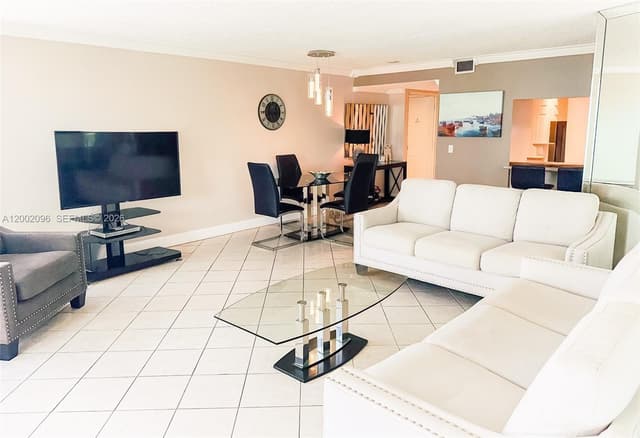 18000 N Bay Rd # 201, Sunny Isles Beach FL 33160 - Sunny Isles Beach, FL - Photo 5