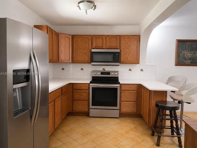 10820 NE 5th Ave, Miami FL 33161 - Miami, FL - Photo 3