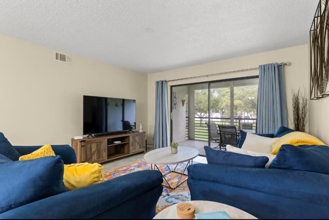 6095 N Sabal Palm Boulevard # 210, Tamarac FL 33319 - Tamarac, FL - Photo 7
