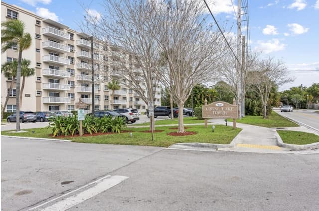 1831 NE 38th Street # 410, Oakland Park FL 33308 - Oakland Park, FL - Photo 2