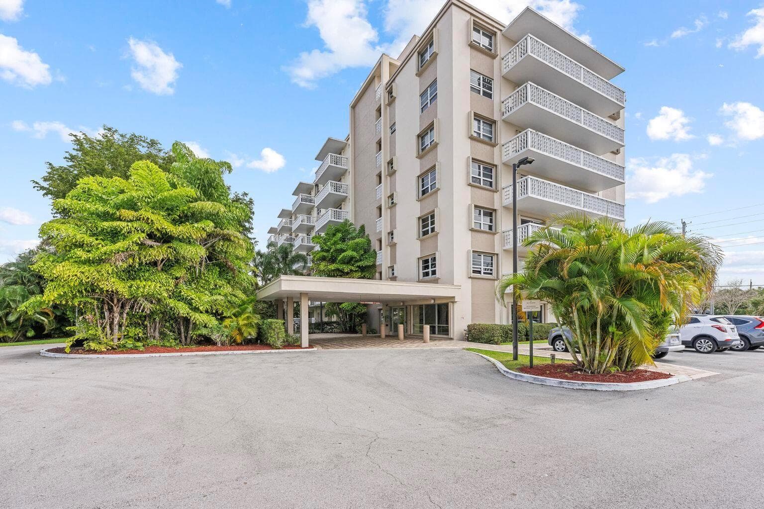1831 NE 38th Street # 410, Oakland Park FL 33308